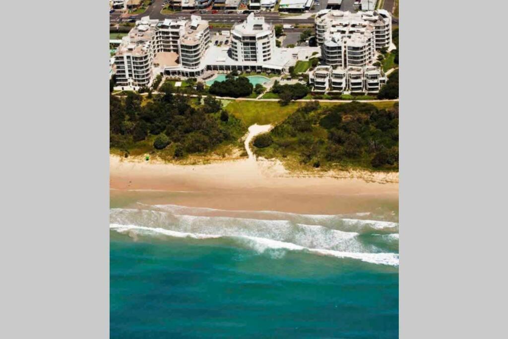 Ocean Bliss - Top Floor Beachfront Studio With Amazing Views ! Маркула Екстер'єр фото